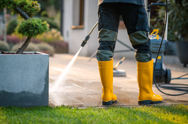 Best Concrete Pressure Washing  in Indnola, IA